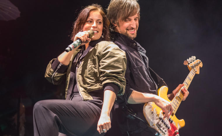 Silbermond in der TUI-Arena in Hannover 