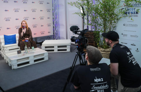 Freya Ridings beim Soundcheck Festival in Göttingen