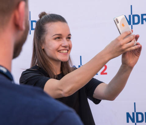 Lotte macht ein Selfie