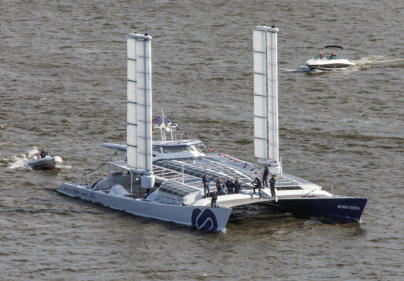 Schiffe beim Hafengeburtstag in Hamburg