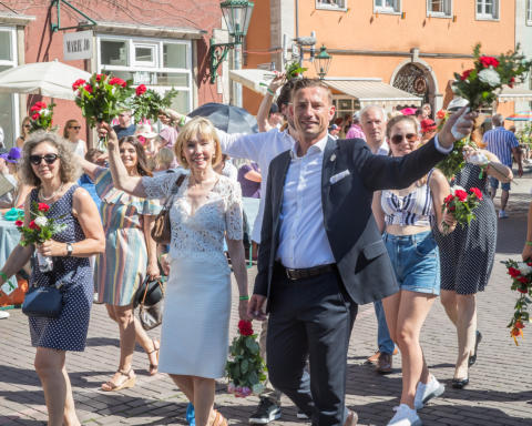 Doris Schröder-Köpf auf dem Schützenausmarsch in Hannover